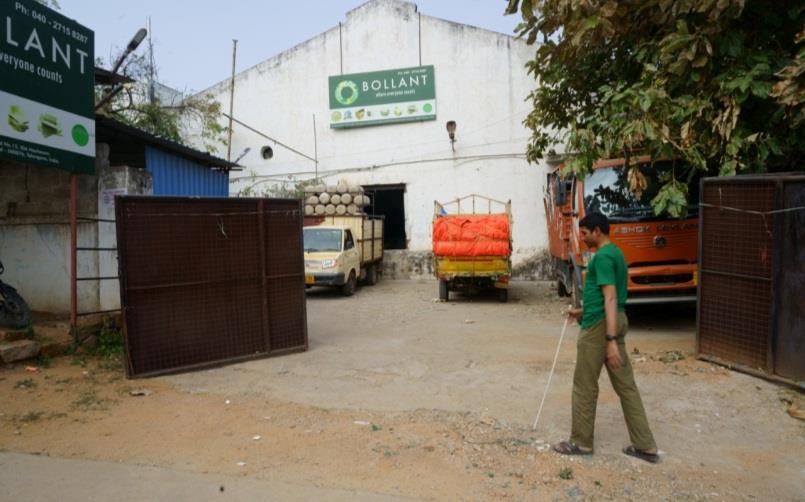 Entrance to a Bollant unit
